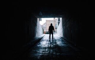 Licht am Ende des Tunnels, Corona